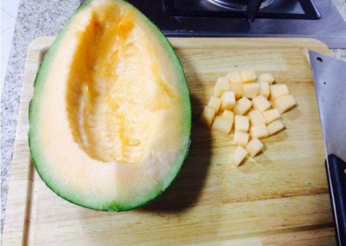 吃席哈密瓜条,哈密瓜条的美味诱惑